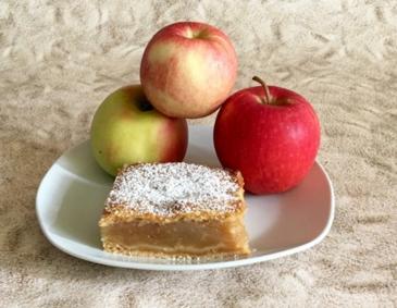 Gedeckter Apfelkuchen nach Hildegard von Bingen Gedeckter Apfelkuchen nach Hildegard von Bingen