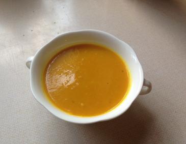 Karotten-Ingwersuppe Karotten-Ingwersuppe