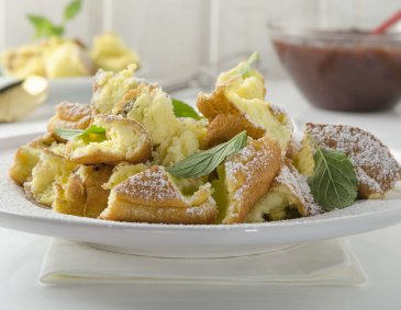 Kaiserschmarren mit Zwetschken-Zimtröster aus der Heißluftfritteuse Kaiserschmarren mit Zwetschken-Zimtröster aus der Heißluftfritteuse