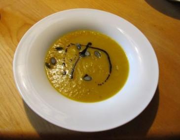 Kürbissuppe mit Curry Kürbissuppe mit Curry