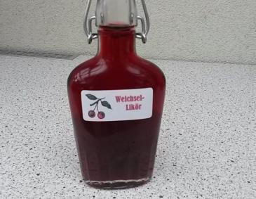 Weichsellikör Weichsellikör