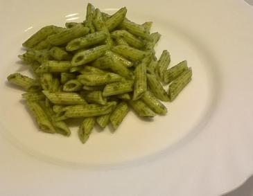 Penne mit scharfem Petersilienpesto Penne mit scharfem Petersilienpesto