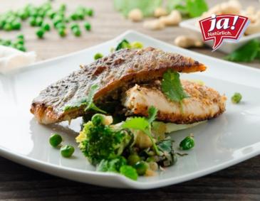 Knuspriges Seesaiblingsfilet mit Stängelkohl-Gemüse Knuspriges Seesaiblingsfilet mit Stängelkohl-Gemüse