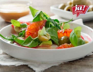 Puntarelle mit Blutorangen, Sardellen und Oliven Puntarelle mit Blutorangen, Sardellen und Oliven