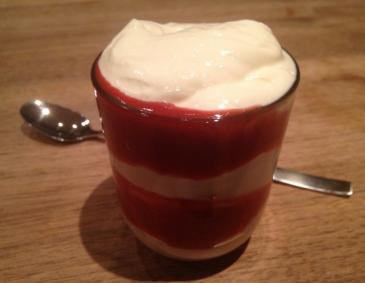 Erdbeer-Creme-Dessert Erdbeer-Creme-Dessert
