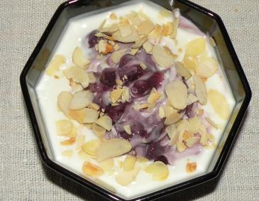 Kokosjoghurt mit Heidelbeeren Kokosjoghurt mit Heidelbeeren