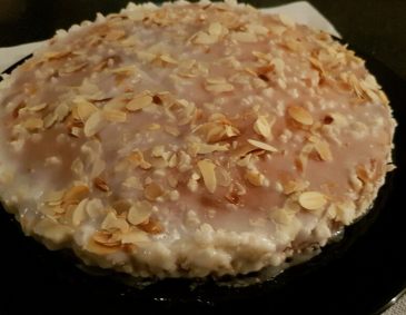 Zitronenkuchen mit Glasur Zitronenkuchen mit Glasur