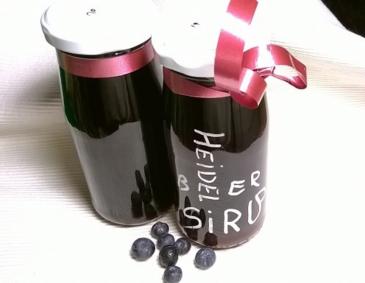 Ungekochter Heidelbeersirup Ungekochter Heidelbeersirup