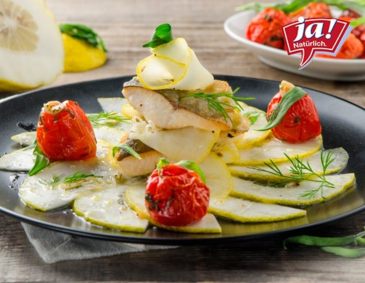 Cedro-Carpaccio mit Seesaibling und Kirschtomaten Cedro-Carpaccio mit Seesaibling und Kirschtomaten
