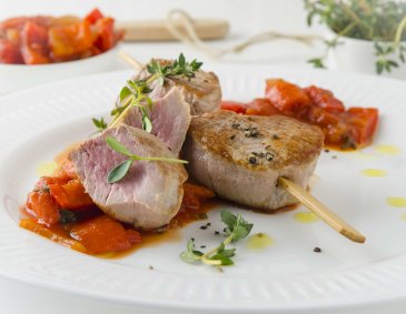 Fleisch-Spieße mit Letscho aus der Heißluftfritteuse Fleisch-Spieße mit Letscho aus der Heißluftfritteuse
