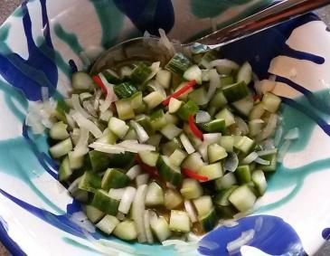 Gurkensalat mit Chili Gurkensalat mit Chili
