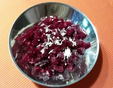 Rote Rüben Salat mit Kren Rote Rüben Salat mit Kren