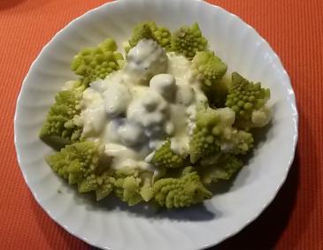 Romanesco mit Käsesauce Romanesco mit Käsesauce
