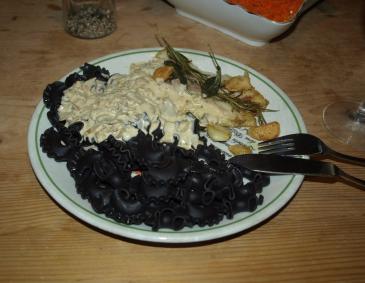 Barbenfilets mit Holundernudeln Barbenfilets mit Holundernudeln