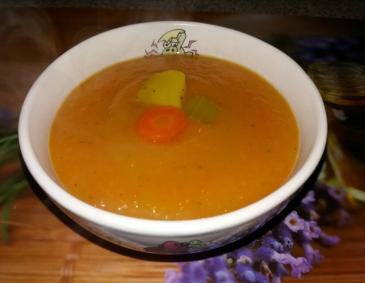 Karotten-Erdäpfelsuppe Karotten-Erdäpfelsuppe