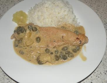 Putenschnitzel in Zitronen-Kapernsoße Putenschnitzel in Zitronen-Kapernsoße