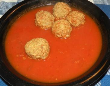 Griechische Fleischbällchen in Paradeisersauce Griechische Fleischbällchen in Paradeisersauce