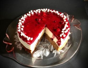 Mohn-Topfentorte mit Himbeeren Mohn-Topfentorte mit Himbeeren