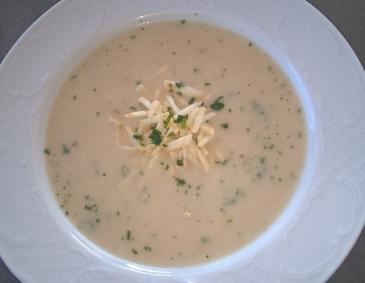 Petersilienwurzel Suppe Petersilienwurzel Suppe