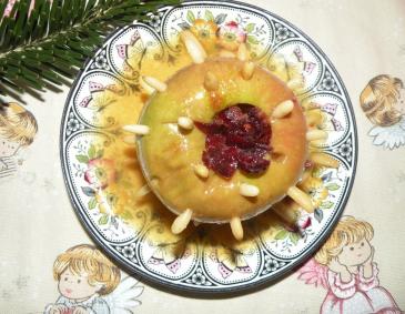Bratapfel mit Pinienkernen und Cranberries Bratapfel mit Pinienkernen und Cranberries