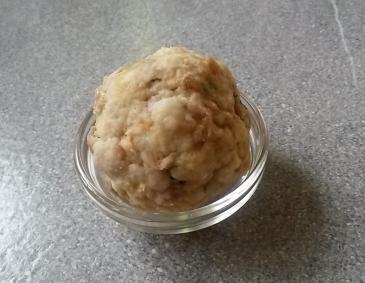 Semmelknödel mit Zwiebel Semmelknödel mit Zwiebel