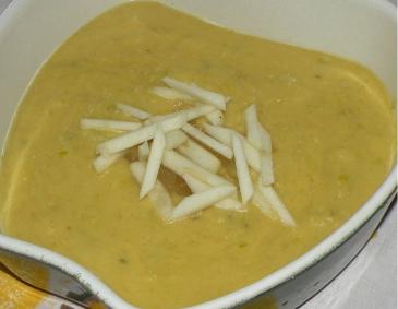 Sellerie-Birnensuppe Sellerie-Birnensuppe