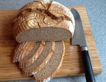 Roggensauerteigbrot Roggensauerteigbrot