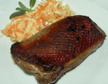 Gebratene Entenbrust mit Wintersalat Gebratene Entenbrust mit Wintersalat