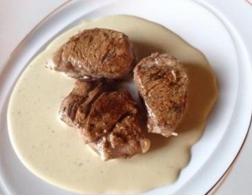 Schweinsfilet mit Gorgonzolasauce Schweinsfilet mit Gorgonzolasauce
