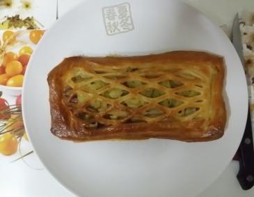 Geräucherte Forelle mit Artischocken im Blätterteig Geräucherte Forelle mit Artischocken im Blätterteig