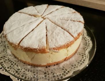 Topfen-Obers-Torte nach Deutscher Art Topfen-Obers-Torte nach Deutscher Art
