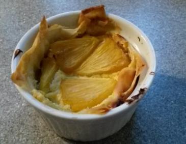 Strudelteigtörtchen mit Ananas Strudelteigtörtchen mit Ananas