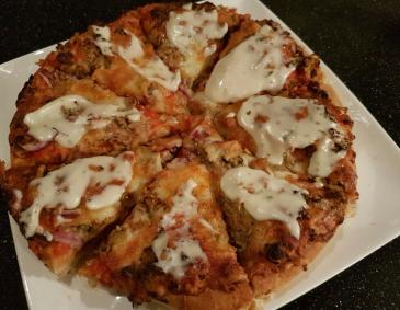 Thunfisch-Pizza Thunfisch-Pizza
