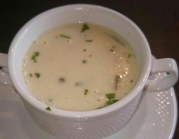 Frühlings-Knoblauch-Suppe Frühlings-Knoblauch-Suppe