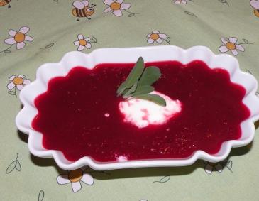 Rote-Rüben-Cremesuppe Rote-Rüben-Cremesuppe
