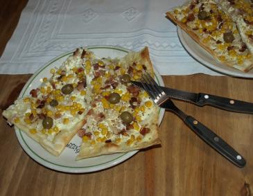Flammkuchen mit Mais Flammkuchen mit Mais
