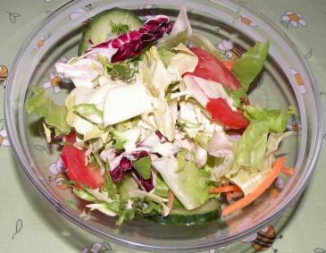 Gemischter Salat mit Joghurtdressing Gemischter Salat mit Joghurtdressing