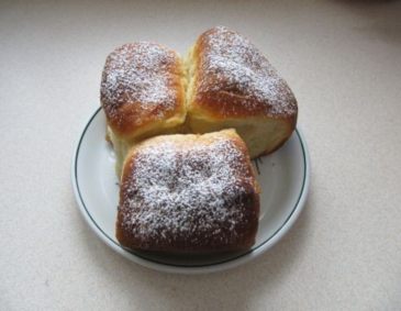Buchteln Buchteln
