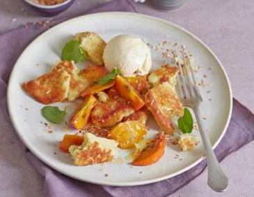 Grießschmarren mit frischen Früchten Grießschmarren mit frischen Früchten