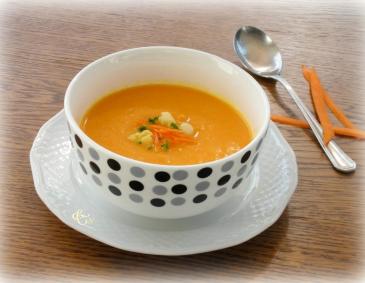 Karotten-Karfiolsuppe Karotten-Karfiolsuppe