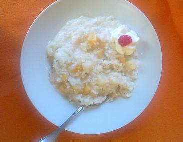 Früchtereis mit Schlagobers Früchtereis mit Schlagobers