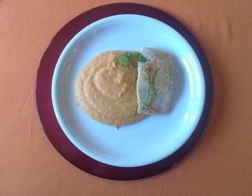 Wildlachsfilet auf Erdäpfel-Karottenpüree Wildlachsfilet auf Erdäpfel-Karottenpüree