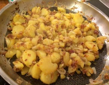 Erdäpfel-Gröstl Erdäpfel-Gröstl