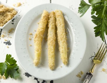 Spargel mit Butterbröseln