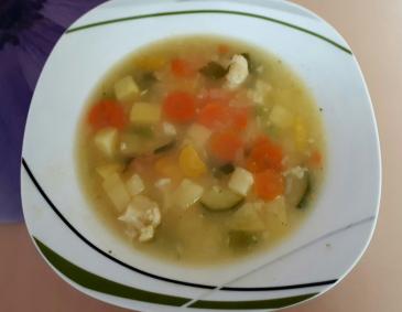 Gemüsesuppe "Allerlei" Gemüsesuppe "Allerlei"
