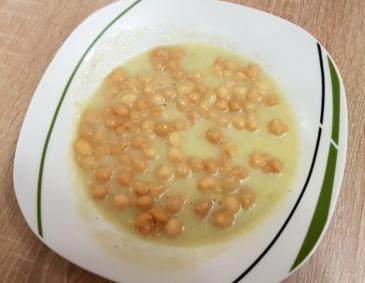 Spargelcremsuppe Spargelcremsuppe