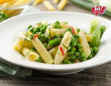 Penne mit Jungzwiebel, Erbsen und Minze Penne mit Jungzwiebel, Erbsen und Minze