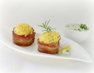 Schweinsmedaillons mit Cornflakes-Kruste und Kräuter-Remoulade Schweinsmedaillons mit Cornflakes-Kruste und Kräuter-Remoulade