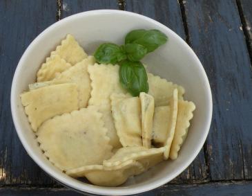 Ravioli - Ravioli Ravioli - Ravioli