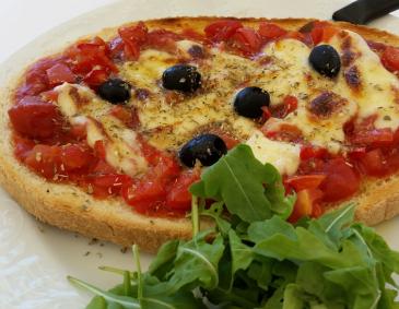 Mozzarella-Tomaten-Crostini Mozzarella-Tomaten-Crostini